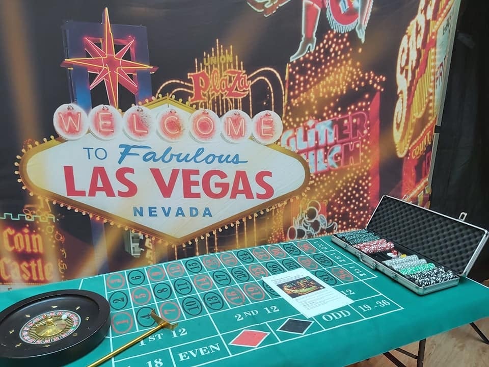 https://plugin.myshop.com/images/shop4238500.pictures.casino-set-tafel-las-vegas-verhuur-spellen-casino-spellen-partyverhuur.jpg