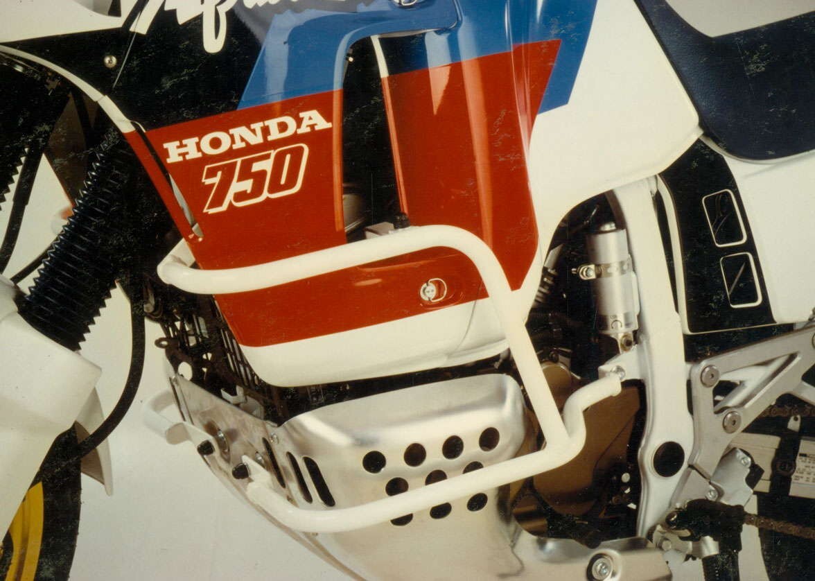 Tankguard Honda XRV 650/750 until 1992
