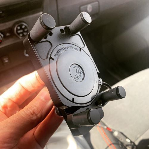 Hondo Wireless Charge Mount --Juiced Squeeze
