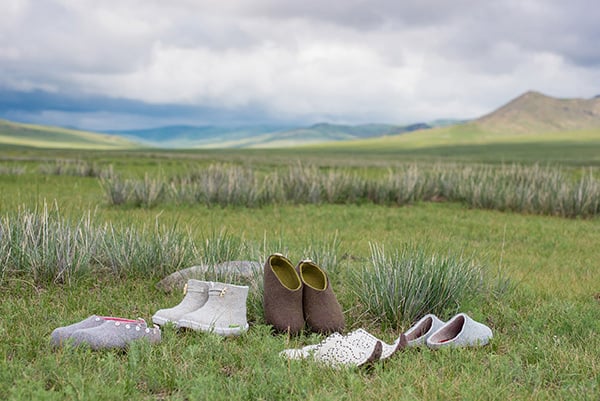 Mongolia-shoes-esgii